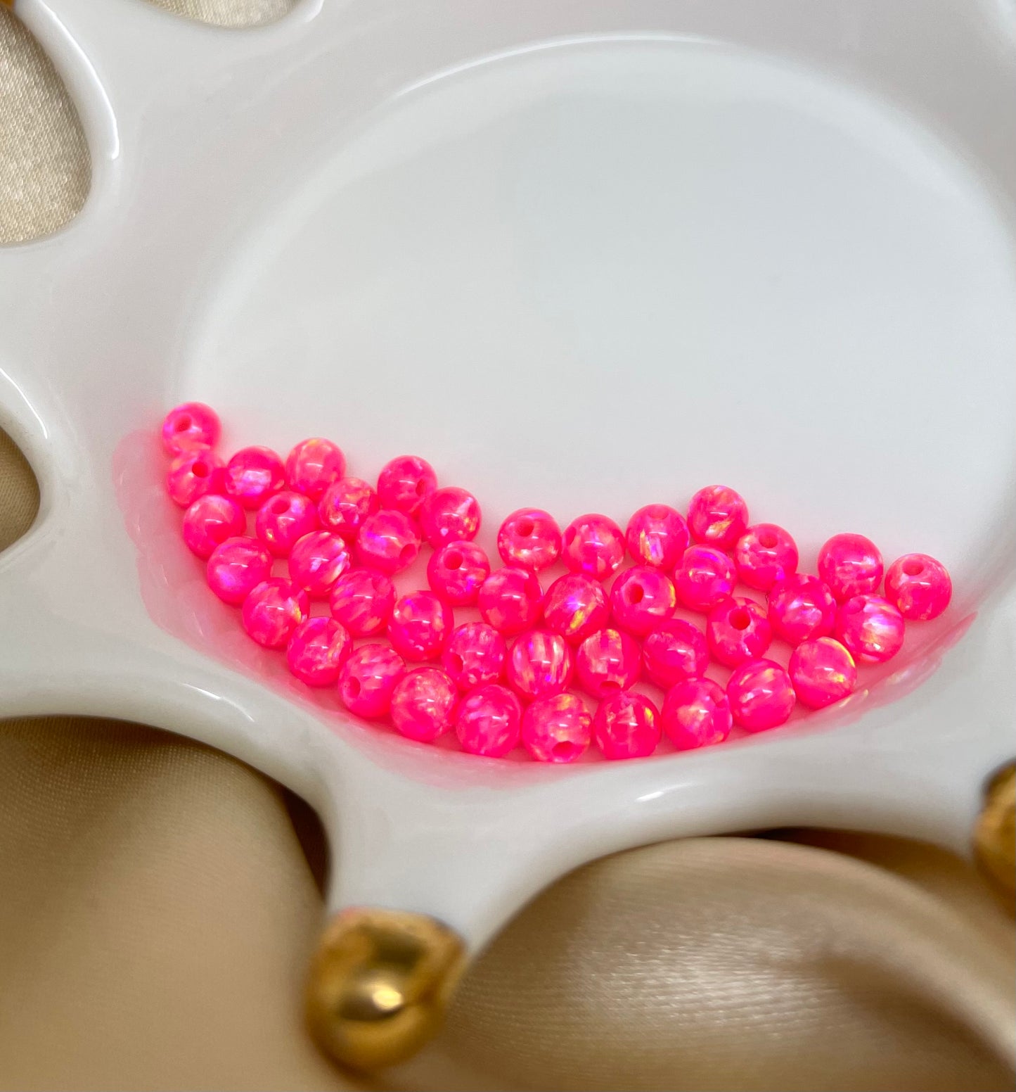 Opal Bar Necklace – Elegant Minimalist Design