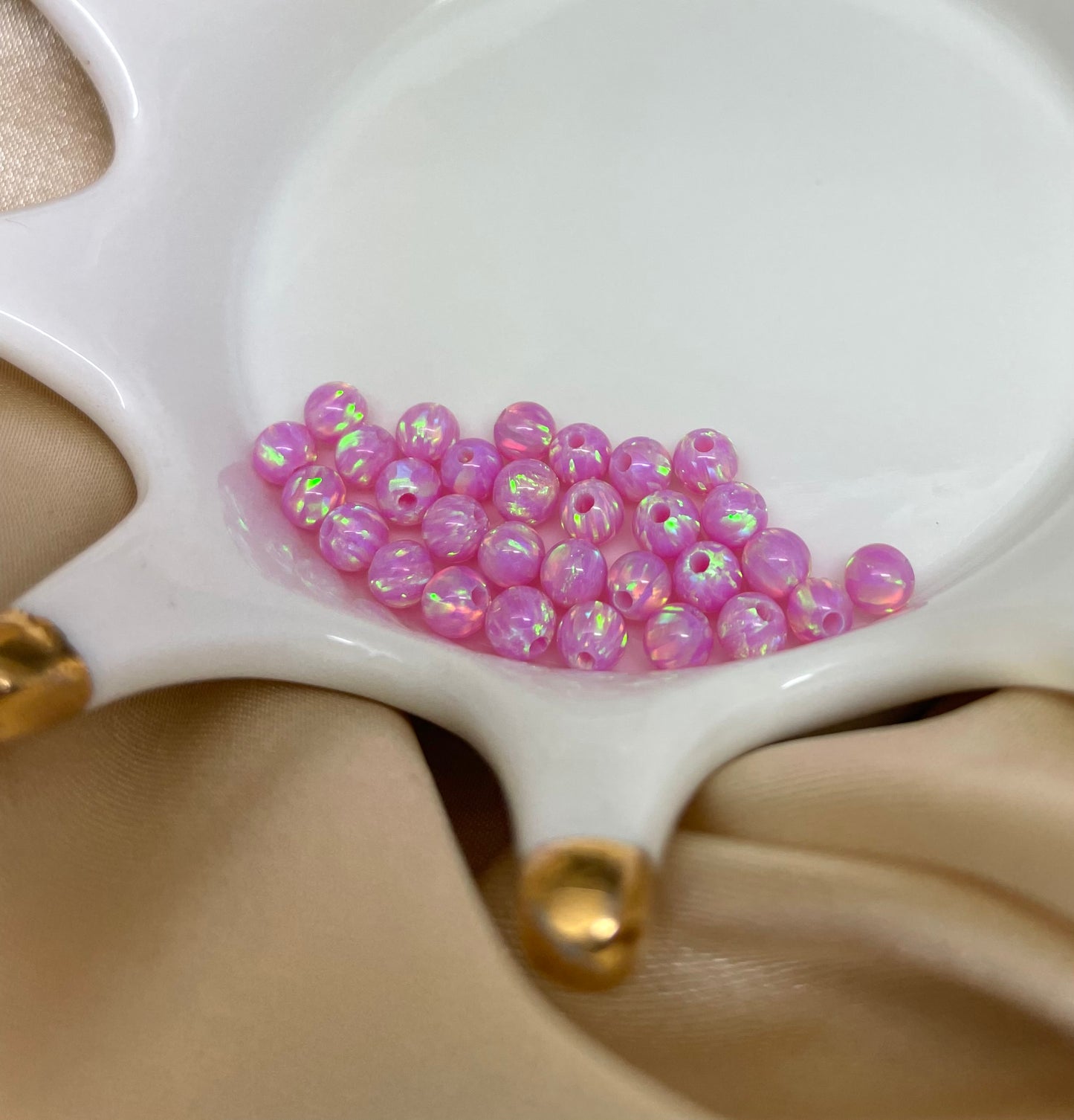 Opal Bar Necklace – Elegant Minimalist Design
