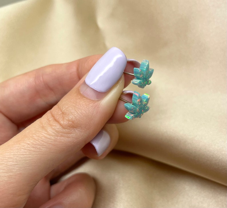 Marijuana Leaf Earrings - Green Opal