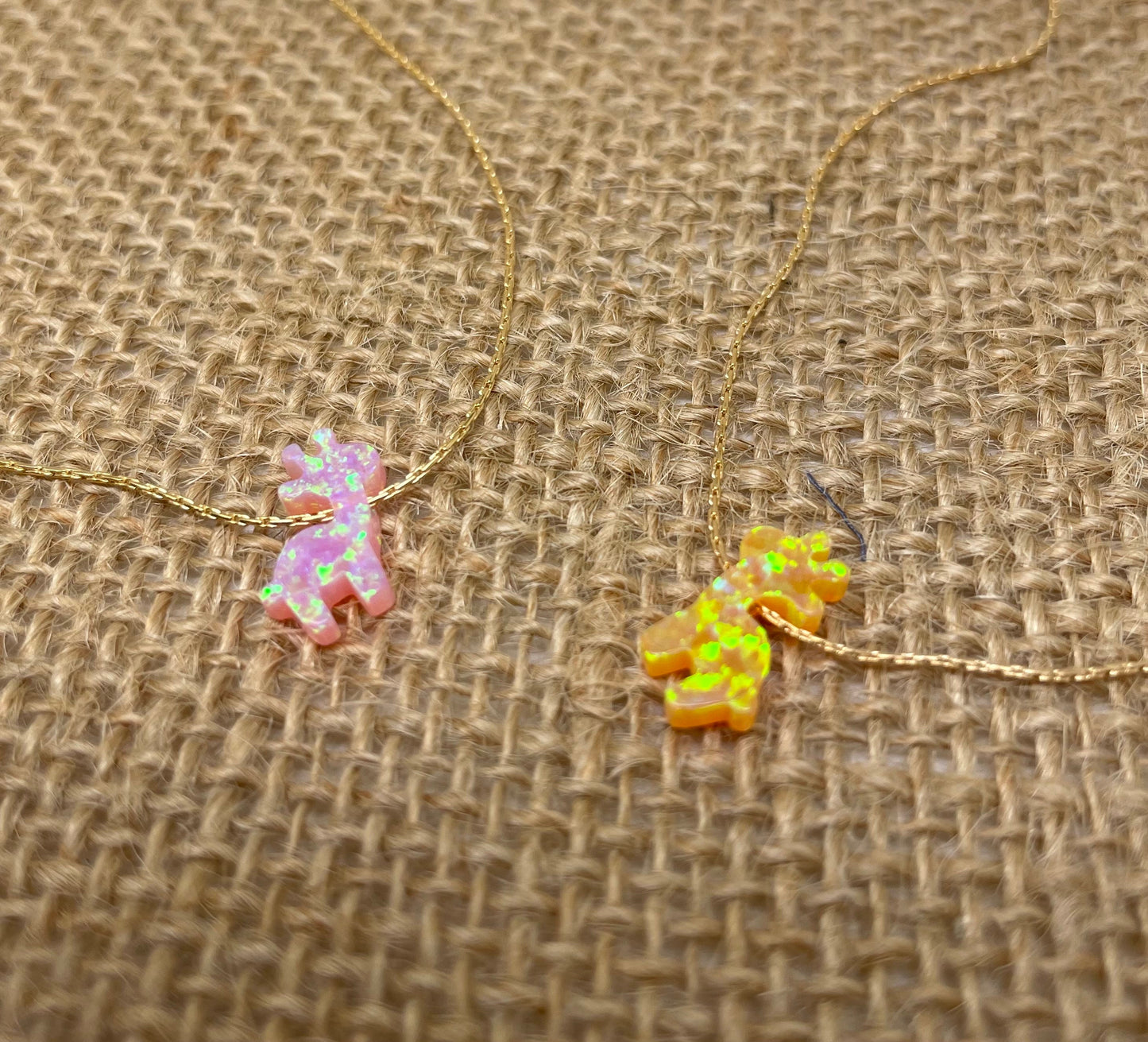 Giraffe Necklace – Playful Jewelry for Animal Lovers