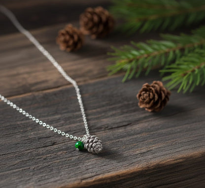 Pinecone Necklace – Cozy Winter Charm