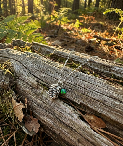 Pinecone Necklace – Cozy Winter Charm