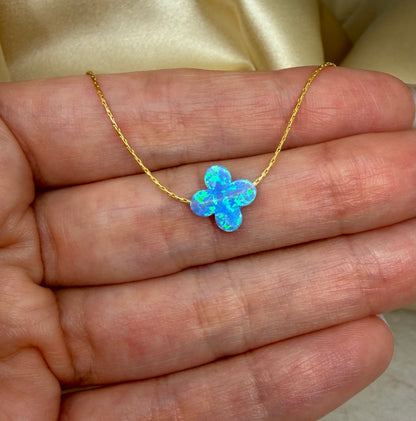 Opal Clover Necklace – Lucky Charm