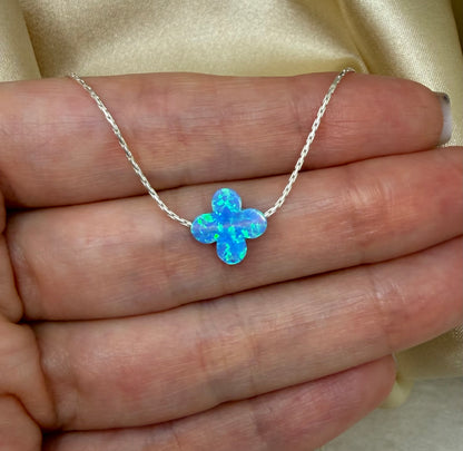 Opal Clover Necklace – Lucky Charm