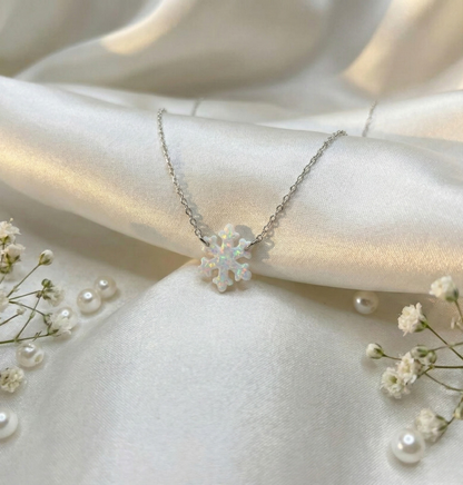 Snowflake Necklace – Winter Wonderland Charm