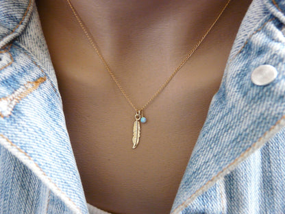 Feather necklace, Gold feather, Feather pendant, Pearl necklace, Delicate necklace, Boho necklace