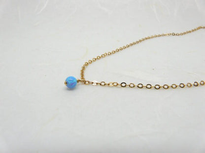 Minimalist Opal Bead Necklace – Dainty & Elegant