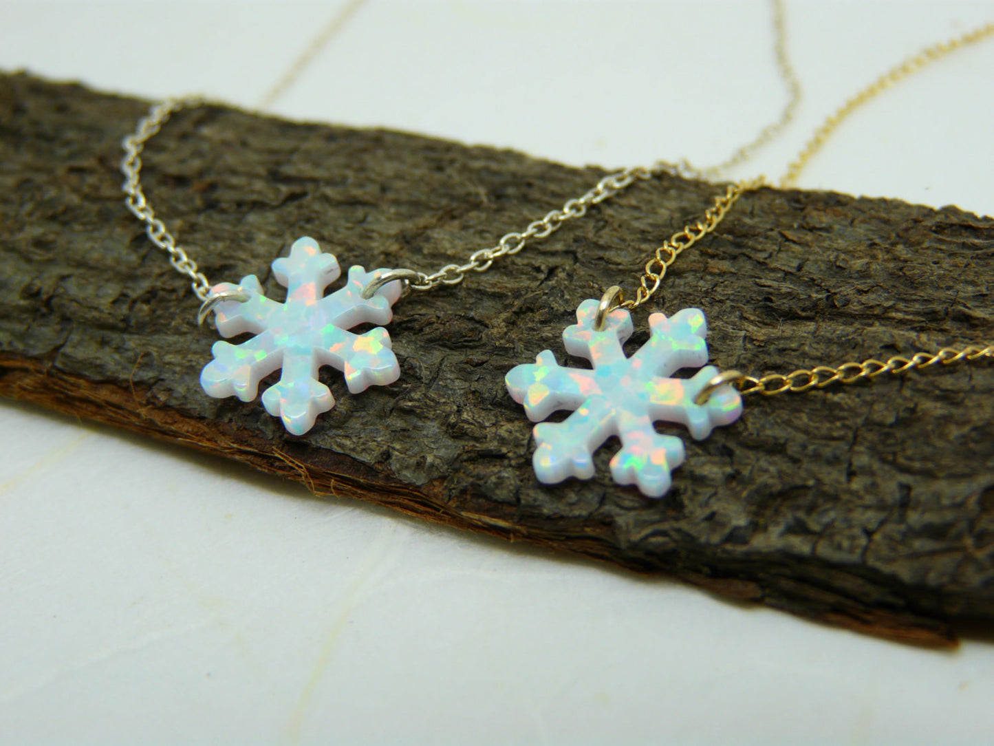 Snowflake necklace - OpaLandJewelry