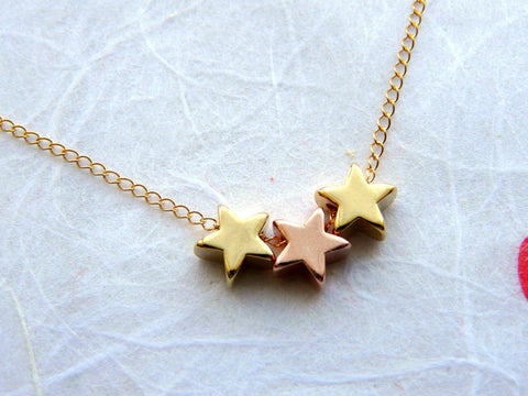 Tiny stars necklace - OpaLandJewelry