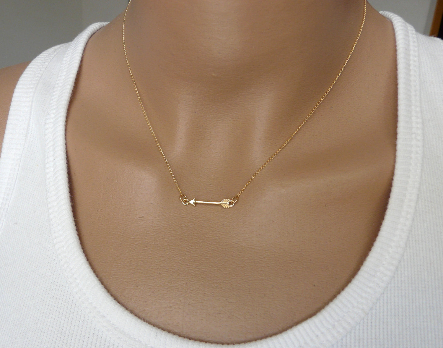 Tiny arrow necklace - OpaLandJewelry