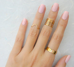 Set of 7 Gold knuckle rings - OpaLandJewelry